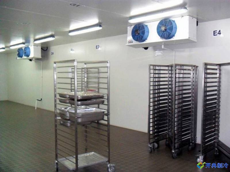 上海开冉制冷为浦东客户建的100平方米双温餐饮冷库案例